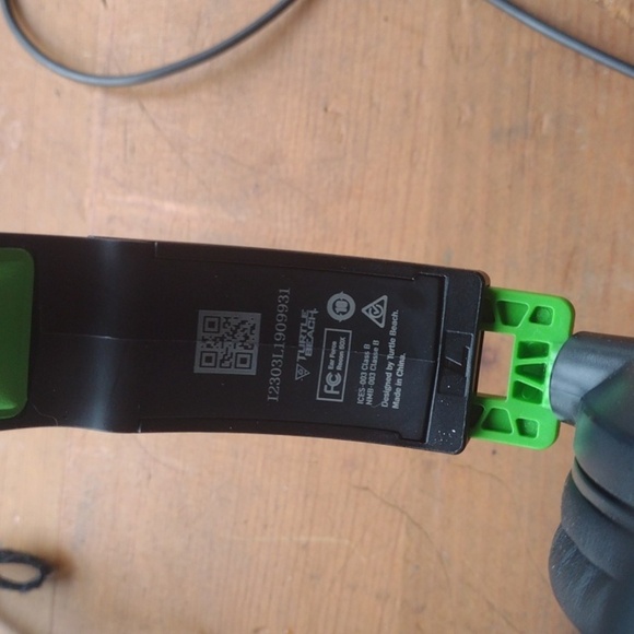 Gaming Headsets - Black and Green - Picture 2 of 6